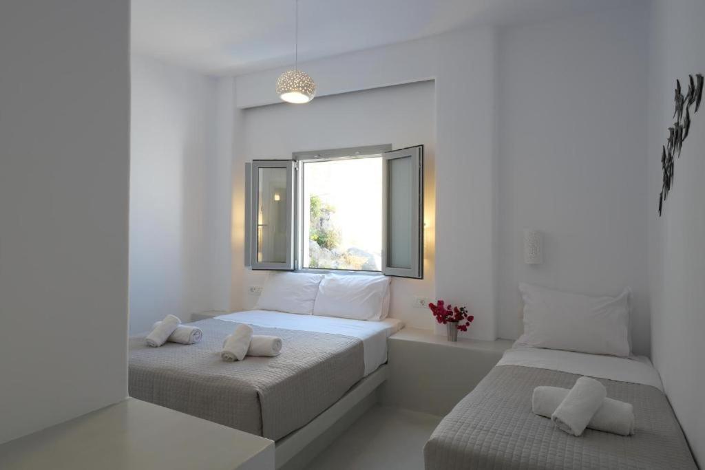 Fira Unique Rooms- Fira Center المظهر الخارجي الصورة